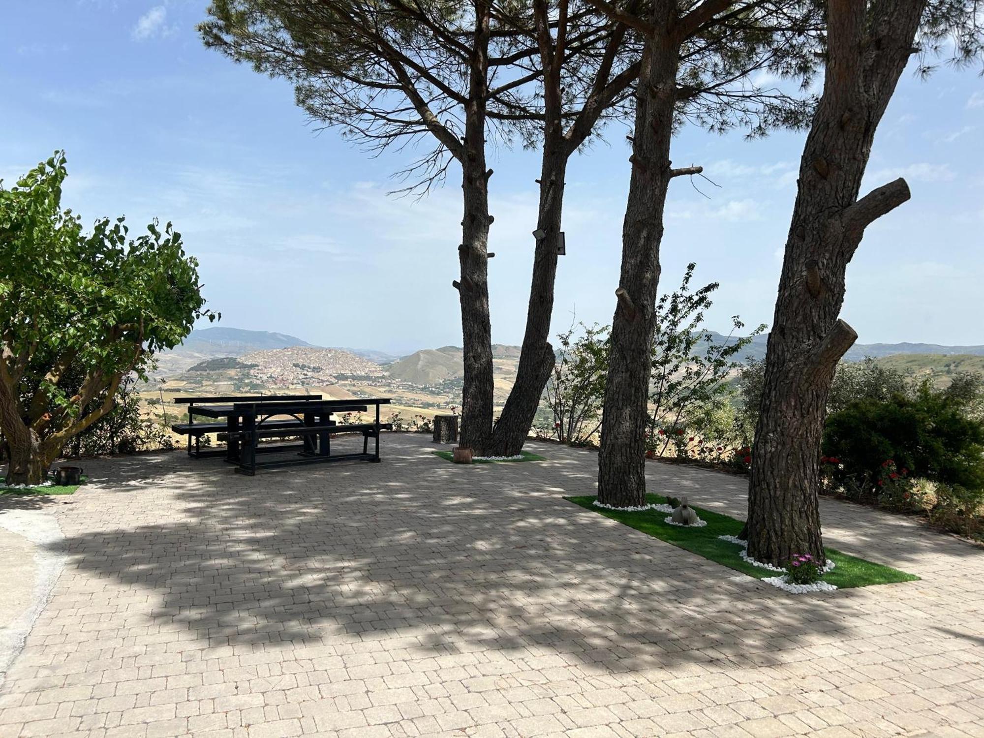 Casa Vacanze Villa Mariano Gangi Exterior foto